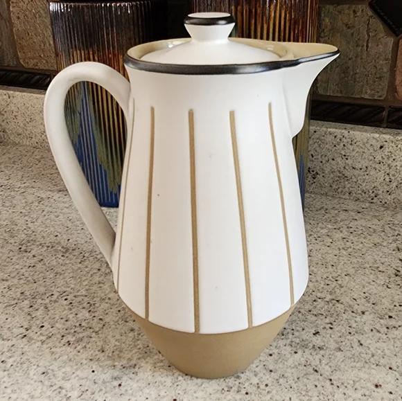 Denby Stoneware Mid Century Coffee Pot / Tea Pot serveware Pitcher 2.5 pts - Picture 9 of 9